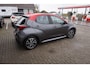 Toyota Yaris 1.5 Hybrid 115 Active ,Two-tone , Incl 12 mnd bovag garantie