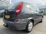 Nissan Almera Tino 1.8 Acenta, AUTOMAAT, climatronic, achteruitrijcamera, trekhaak, tecnisch top, rondom krasjes.