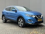 Nissan Qashqai 1.3 DIG-T N-Connecta / Trekhaak (Trekgewicht 1.500kg) / 360° Camera / Apple Carplay & Android Auto / Keyless Entry & Start / Verwarmde Voorstoelen / Navigatie full map / Cruise- en Climate Control /