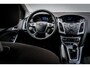 Ford Focus Wagon 1.6 EcoBoost Titanium | Trekhaak | PDC | Cruise | Xenon | Verw. voorruit | Clima