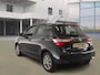 Toyota Yaris 1.5 Hybrid AUT, Camera! Lm Velgen! Navi! VERWACHT!