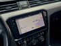 Volkswagen Passat 1.5 TSI AUT7 ELEGANCE R-LINE 112D.KM! LEDER NAVI CAMERA DIGI-DASH APPLE-CARPLAY LED LMV PDC