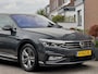 Volkswagen Passat 1.5 TSI AUT7 ELEGANCE R-LINE 112D.KM! LEDER NAVI CAMERA DIGI-DASH APPLE-CARPLAY LED LMV PDC