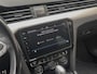 Volkswagen Passat 1.5 TSI AUT7 ELEGANCE R-LINE 112D.KM! LEDER NAVI CAMERA DIGI-DASH APPLE-CARPLAY LED LMV PDC