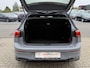 Volkswagen Golf VIII 1.5 eTSI R-Line! Camera! Cruise! Navi!