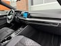 Volkswagen Golf VIII 1.5 eTSI R-Line! Camera! Cruise! Navi!