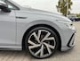 Volkswagen Golf VIII 1.5 eTSI R-Line! Camera! Cruise! Navi!