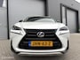 Lexus NX 300h AWD Luxury Line