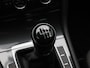 Volkswagen Golf 1.0 TSi 110 Pk Comfortline | Adaptive Cruise | Carplay | Navigatiesysteem | Climate Control | Parkeersensoren | LED | Privacy Glass | 16 Inch | 45.991 Km!