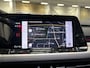 Volkswagen Golf 1.0 110pk DSG eTSI Life · Apple/Android Car Play · Navigatie · P-Sensoren · Sfeerverlichting · Getint Glas · 16'' Inch · Garantie t/m 17-04-2027 of 100.000km