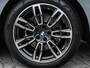 BMW 5-Serie Touring 530e xDrive M-SPORT | 360 CAMERA | ICONIC GRILL | HEAD-UP | ADAPTIVE LED | AMBIANCE VERLICHTING | COMFORT ACCESS | ADAPTIVE LED | ELEKTR. VERST. STOELEN | BOWERS & WILKINS | EL. TREKHAAK