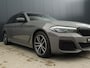 BMW 5-Serie Touring 530e xDrive M-Sport|Camera|Pano|Harman Kardon