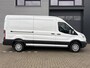 Ford Transit 350 2.0 TDCI L3H2 Trend ✓RWD ✓Navigatie ✓Camera ✓Cruise ✓2800KG Trekg. ✓Airco ✓Parkeersensoren ✓Trekhaak