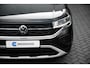 Volkswagen T-Cross Life Edition | 'App-Connect' draadloze smartphone integratie | Achterlichten LED | Afstandscontrolesysteem (Front Assist)