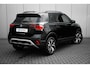 Volkswagen T-Cross Life Edition | 'App-Connect' draadloze smartphone integratie | Achterlichten LED | Afstandscontrolesysteem (Front Assist)