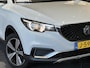 MG ZS MG EV Luxury 45 kWh | EERSTE EIGENAAR | 360 camera | Apple/android car play | Navigatie | Panoramadak