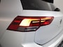 Volkswagen Golf 1.5 eTSI Style 130 pk Automaat (DSG) | Navigatie | Panoramadak | Parkeersensoren | Adaptieve cruise control | Stoelverwarming |