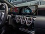 Mercedes-Benz A-klasse 180 Premium Plus AMG PANO MEMORY STOEL CAMERA 19 INCH WIDESCREEN NIGHT PAKKET BOMVOL!!