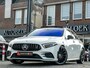 Mercedes-Benz A-klasse 180 Premium Plus AMG PANO MEMORY STOEL CAMERA 19 INCH WIDESCREEN NIGHT PAKKET BOMVOL!!