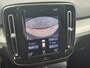 Volvo XC40 1.5 T2 Business Pro | Adaptieve Cruise Control | Trekhaak | Navigatie | Apple CarPlay & Android Auto | Dodehoek Detectie | Parkeersensoren Voor + Achter + Parkeercamera |