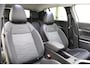 Jeep Avenger Summit 54 kWh | Panoramadak | 18'' lichtmetalen velgen | Stoelverwarming | Voorruitverwarming | Navigatie | LED projector koplampen | Elektrische achterklep | Warmtepomp