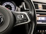 Volkswagen Golf 1.4 TSI R-Line Sport (2X R-LINE, NAVIGATIE, CLIMATE, XENON, CRUISE, ALCANTARA, SPORTSTOELEN, GETINT GLAS, LM VELGEN, ZWART HEMEL, PARKEERSENSOREN, NIEUWE APK, NIEUWSTAAT)