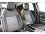 Jeep Avenger Altitude 54 kWh | Adaptive Cruise control | Climate control | Camera | 18" Lichtmetalen velgen | Getint glas | Keyless | Bluetooth | Draadloze telefoonlader