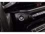 Fiat 600 600e RED 54 kWh | Navigatie via Carplay | 3-fase lader | Parkeersensoren achter | Keyless start | Cruise control