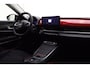 Fiat 600 600e RED 54 kWh | Navigatie via Carplay | 3-fase lader | Parkeersensoren achter | Keyless start | Cruise control