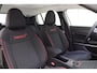 Fiat 600 600e RED 54 kWh | Navigatie via Carplay | 3-fase lader | Parkeersensoren achter | Keyless start | Cruise control