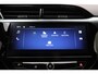 Opel Corsa 1.2 Turbo Hybrid Yes Automaat | Navigatie via Carplay | Stoel & Stuurverwarming | Parkeersensoren | Zwart dak | Extra getint glas | Lichtmetalen velgen