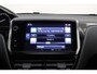Peugeot 208 1.2 PureTech Active | Navigatie | Trekhaak | Airco | 5 deuren | Metaallak | Cruise control | Elektrische ramen
