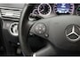 Mercedes-Benz E-klasse 200 CGI Business Class Avantgarde 2011 Naviagtie | Bluetooth | Cruise control | Climate control | Lederen bekleding met stoelverwarming | PDC | Trekhaak | Perfect onderhouden | Lichtmetaal | 2 sleutels | Boekjes