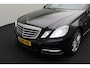 Mercedes-Benz E-klasse 200 CGI Business Class Avantgarde 2011 Naviagtie | Bluetooth | Cruise control | Climate control | Lederen bekleding met stoelverwarming | PDC | Trekhaak | Perfect onderhouden | Lichtmetaal | 2 sleutels | Boekjes