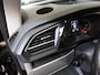 Volkswagen Transporter 2.0 TDI L2H1 28 Dubbele Cabine Highline Automaat Airco Cruise Control adaptief Parkeersensoren Trekhaak