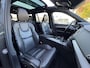 Volvo XC90 T8 AWD Recharge Plug-In R-Design 7-persoons (PANO|360|AUTOPILOT|LUCHTVERING|TREKHAAK|LEDER)