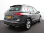 Volkswagen Tiguan 1.5 TSI DSG 150pk Life | Navigatie | Apple Carplay/Android Auto | Parkeersensoren | Adaptive cruise Control | Wegklapbare Trekhaak | Stoel- en stuurverwarming | Ledverlichting | Getinte ramen | Climate Control