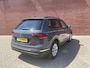 Volkswagen Tiguan 1.5 TSI DSG 150pk Life | Navigatie | Apple Carplay/Android Auto | Parkeersensoren | Adaptive cruise Control | Wegklapbare Trekhaak | Stoel- en stuurverwarming | Ledverlichting | Getinte ramen | Climate Control