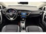 Toyota Auris 1.6 Dynamic 132pk | Climate Control | Trekhaak | Camera | Navigatie | Stoelverwarming | 17" Lichtmetalen Velgen | Cruise Control