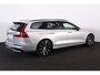 Volvo V60 T6 Recharge AWD Plus Dark - IntelliSafe Assist & Surround - 360º Camera - Harman/Kardon audio - Adaptieve LED koplampen - Verwarmde voorstoelen, stuur & achterbank - Parkeersensoren voor & achter - Elektr. bedienb. voorstoelen met geheugen - Head up display - Extra getint glas - 18' LMV