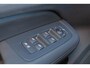 Volvo V60 T6 Recharge AWD Plus Dark - IntelliSafe Assist & Surround - 360º Camera - Harman/Kardon audio - Adaptieve LED koplampen - Verwarmde voorstoelen, stuur & achterbank - Parkeersensoren voor & achter - Elektr. bedienb. voorstoelen met geheugen - Head up display - Extra getint glas - 18' LMV