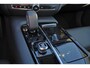 Volvo V60 T6 Recharge AWD Plus Dark - IntelliSafe Assist & Surround - 360º Camera - Harman/Kardon audio - Adaptieve LED koplampen - Verwarmde voorstoelen, stuur & achterbank - Parkeersensoren voor & achter - Elektr. bedienb. voorstoelen met geheugen - Head up display - Extra getint glas - 18' LMV