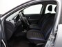 Dacia Logan MCV 1.0 TCe Stepway Serie Limitee 15th Anniv. | Trekhaak | Parkeersensoren achter | Achteruitrijcamera | Climate control | Navigatie |