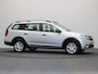 Dacia Logan MCV 1.0 TCe Stepway Serie Limitee 15th Anniv. | Trekhaak | Parkeersensoren achter | Achteruitrijcamera | Climate control | Navigatie |