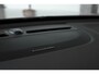 Volvo XC40 B4 Plus Dark | Verwarmde Voorstoelen+Stuurwiel | Verwarmde voorruit | Semi-Elektrische Trekhaak | Harman Kardon Premium Audio | Apple Carplay / Android Auto | Electrisch bedienbare voorstoelen | Google infotaiment