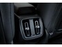 Volvo XC40 B4 Plus Dark | Verwarmde Voorstoelen+Stuurwiel | Verwarmde voorruit | Semi-Elektrische Trekhaak | Harman Kardon Premium Audio | Apple Carplay / Android Auto | Electrisch bedienbare voorstoelen | Google infotaiment