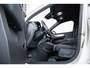 Volvo XC40 B4 Plus Dark | Verwarmde Voorstoelen+Stuurwiel | Verwarmde voorruit | Semi-Elektrische Trekhaak | Harman Kardon Premium Audio | Apple Carplay / Android Auto | Electrisch bedienbare voorstoelen | Google infotaiment
