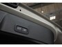 Volvo XC40 B4 Plus Dark | Verwarmde Voorstoelen+Stuurwiel | Verwarmde voorruit | Semi-Elektrische Trekhaak | Harman Kardon Premium Audio | Apple Carplay / Android Auto | Electrisch bedienbare voorstoelen | Google infotaiment