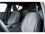Volvo XC40 B4 Plus Dark | Verwarmde Voorstoelen+Stuurwiel | Verwarmde voorruit | Semi-Elektrische Trekhaak | Harman Kardon Premium Audio | Apple Carplay / Android Auto | Electrisch bedienbare voorstoelen | Google infotaiment