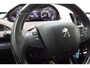 Peugeot 2008 1.6 VTi Féline 120 PK | Handgeschakeld | Parkeersensor | Cruise Control | Panoramadak | Climate Control | Radio | Bluetooth | Licht metalen velgen